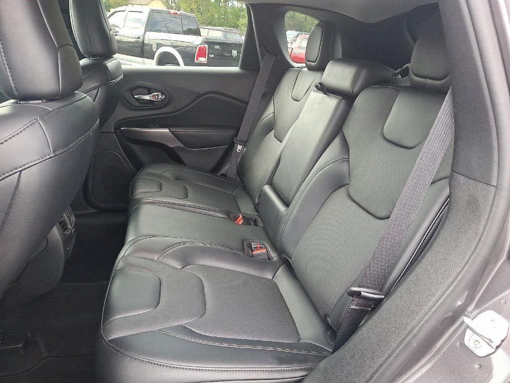 used 2022 Jeep Cherokee car, priced at $21,580