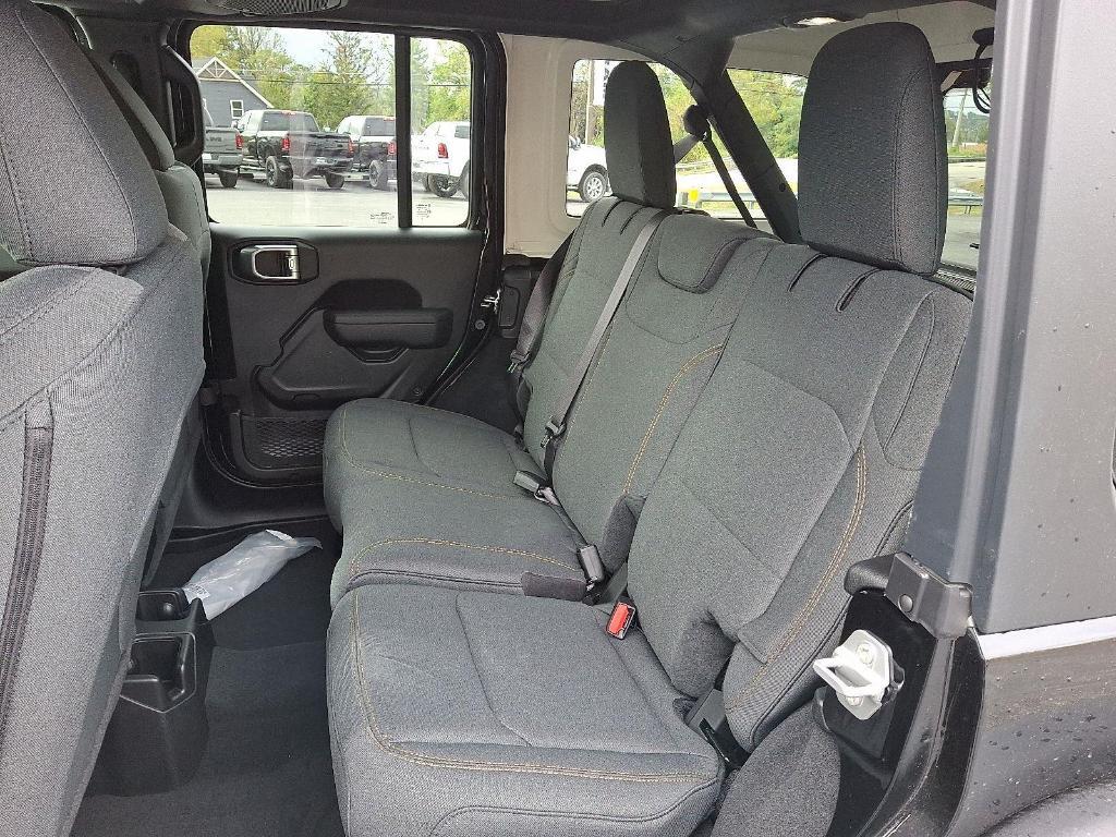 new 2025 Jeep Wrangler car, priced at $47,995