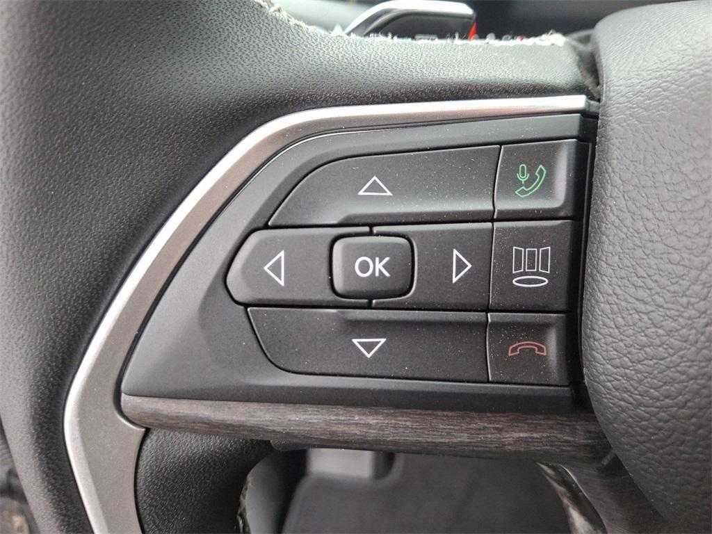 new 2025 Jeep Grand Cherokee car, priced at $49,925