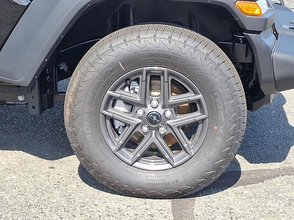 new 2025 Jeep Wrangler car, priced at $40,627