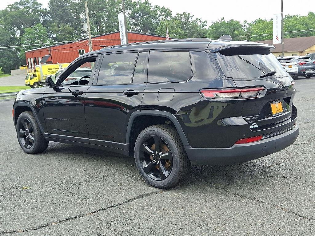 used 2021 Jeep Grand Cherokee L car, priced at $30,275