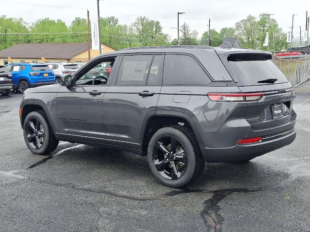 new 2025 Jeep Grand Cherokee car, priced at $42,316