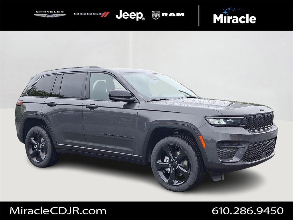 new 2025 Jeep Grand Cherokee car, priced at $43,046