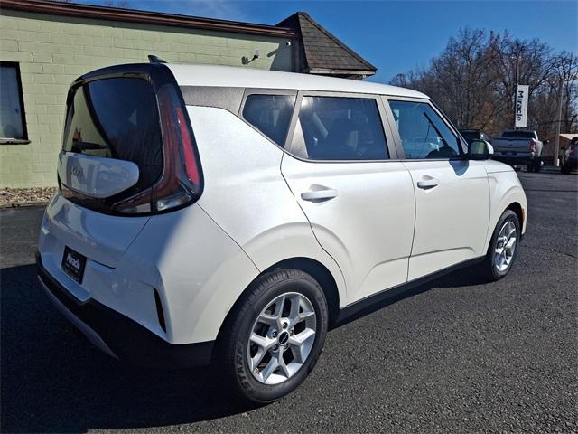 used 2023 Kia Soul car, priced at $17,293