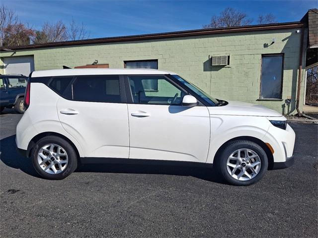 used 2023 Kia Soul car, priced at $17,293