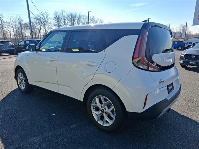 used 2023 Kia Soul car, priced at $17,293