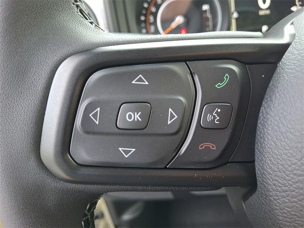 new 2025 Jeep Wrangler car, priced at $47,762