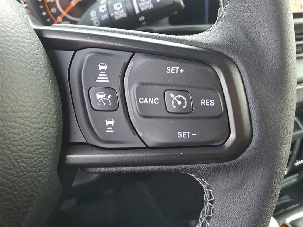 new 2025 Jeep Wrangler car, priced at $47,762