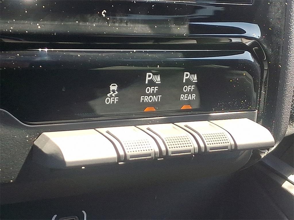 new 2025 Ram 1500 car, priced at $59,080
