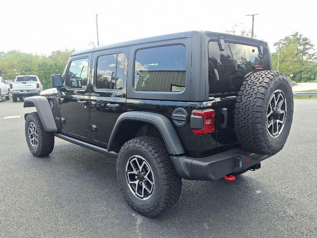 new 2025 Jeep Wrangler car, priced at $55,899