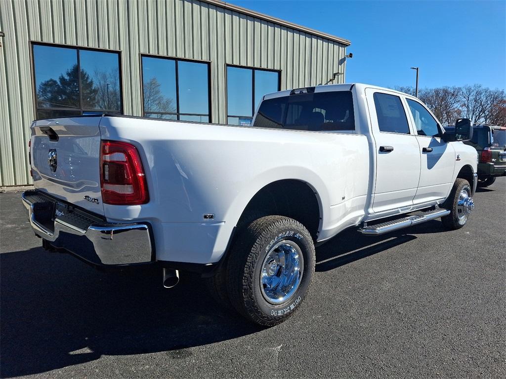 new 2024 Ram 3500 car, priced at $68,039