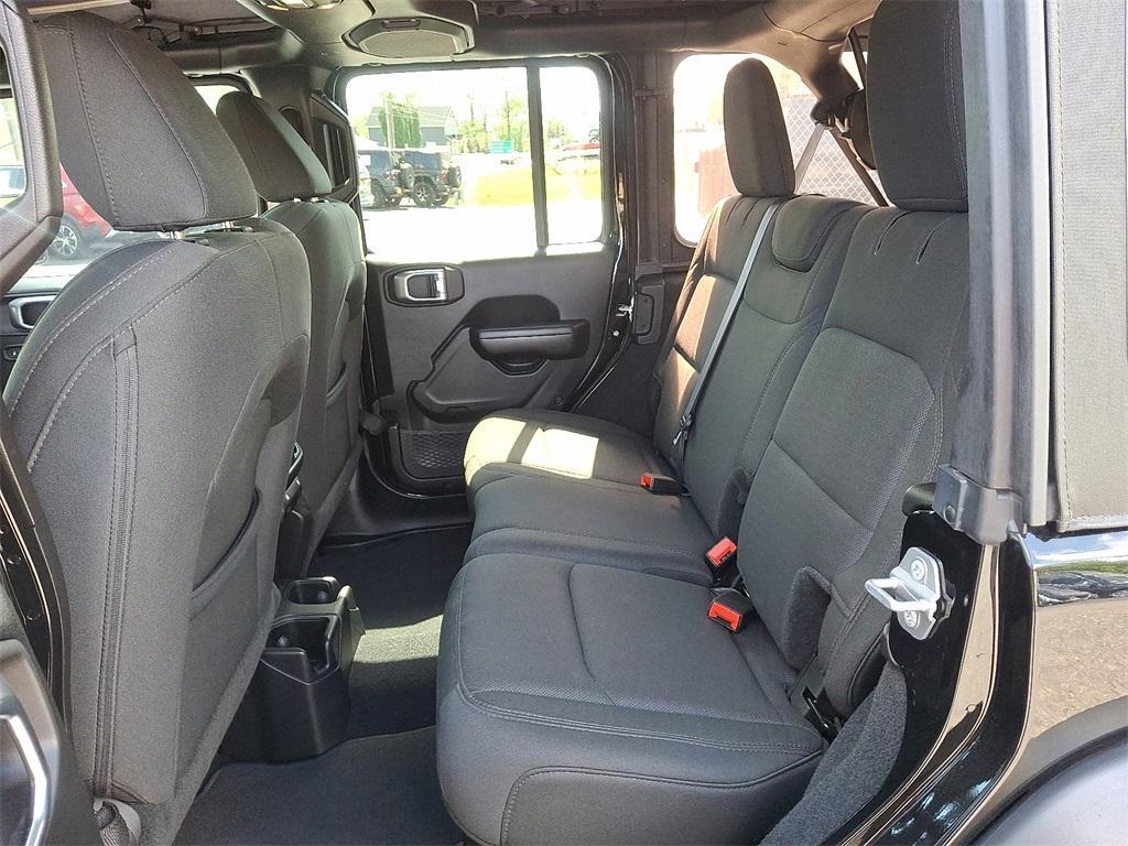 used 2019 Jeep Wrangler Unlimited car, priced at $25,746
