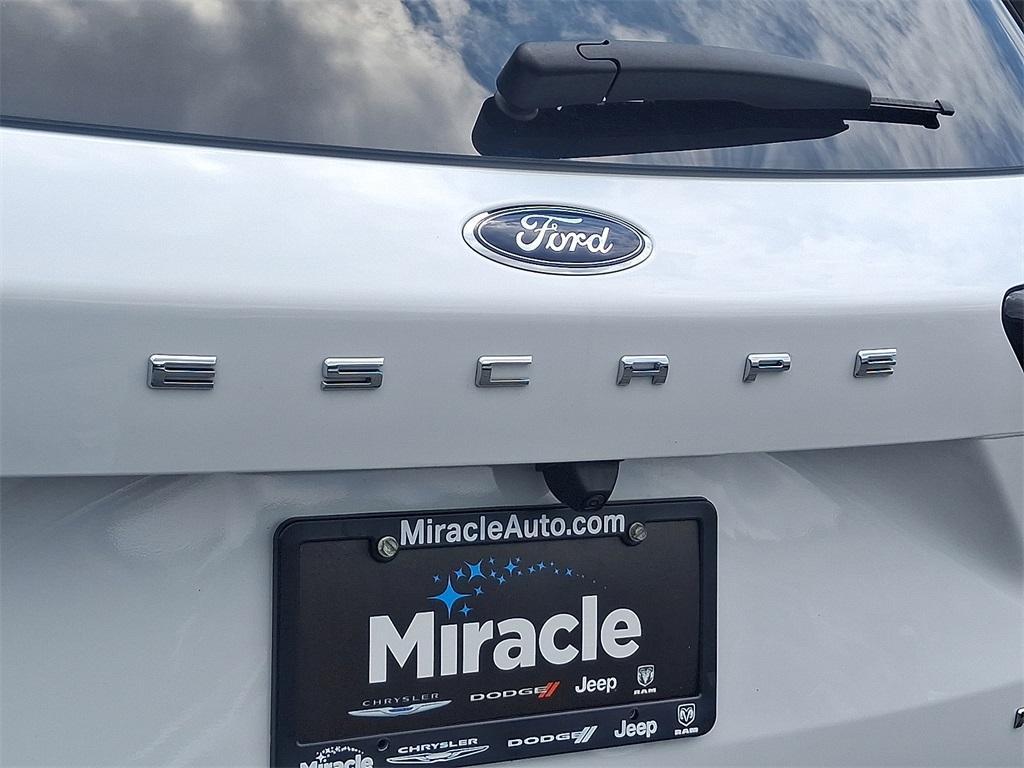 used 2023 Ford Escape car, priced at $24,580