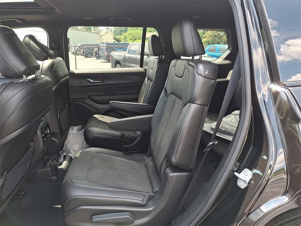 new 2025 Jeep Grand Cherokee L car, priced at $47,409