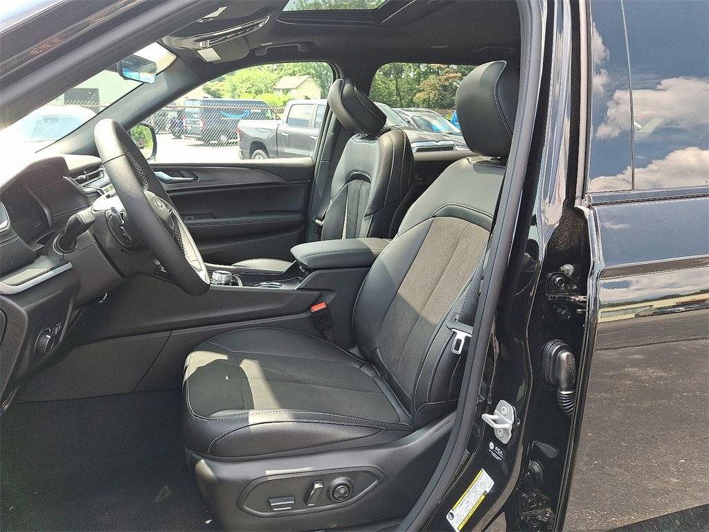new 2025 Jeep Grand Cherokee L car, priced at $47,409