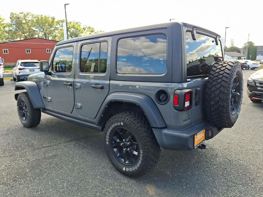 used 2021 Jeep Wrangler Unlimited car, priced at $28,515