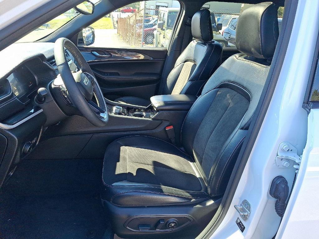 used 2023 Jeep Grand Cherokee L car, priced at $32,995