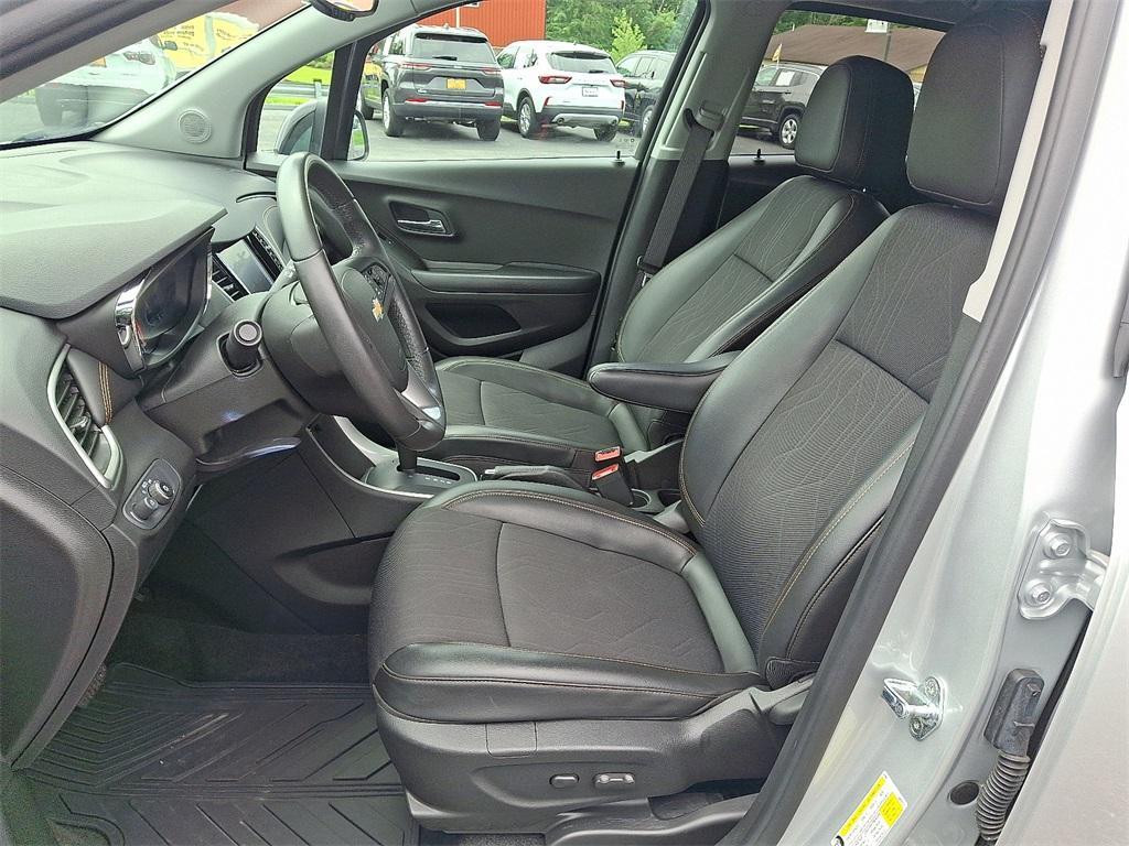 used 2022 Chevrolet Trax car, priced at $18,931