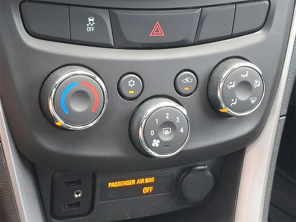 used 2022 Chevrolet Trax car, priced at $18,931