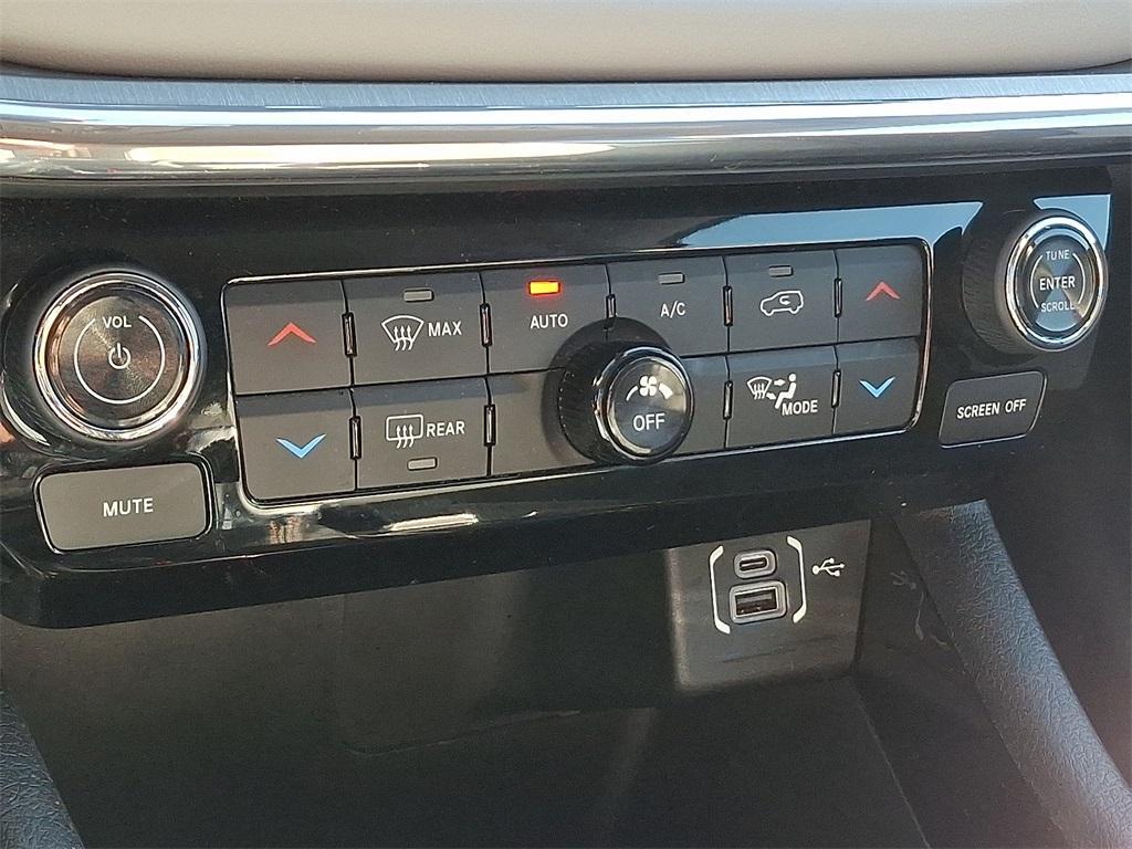 used 2022 Jeep Compass car, priced at $22,399