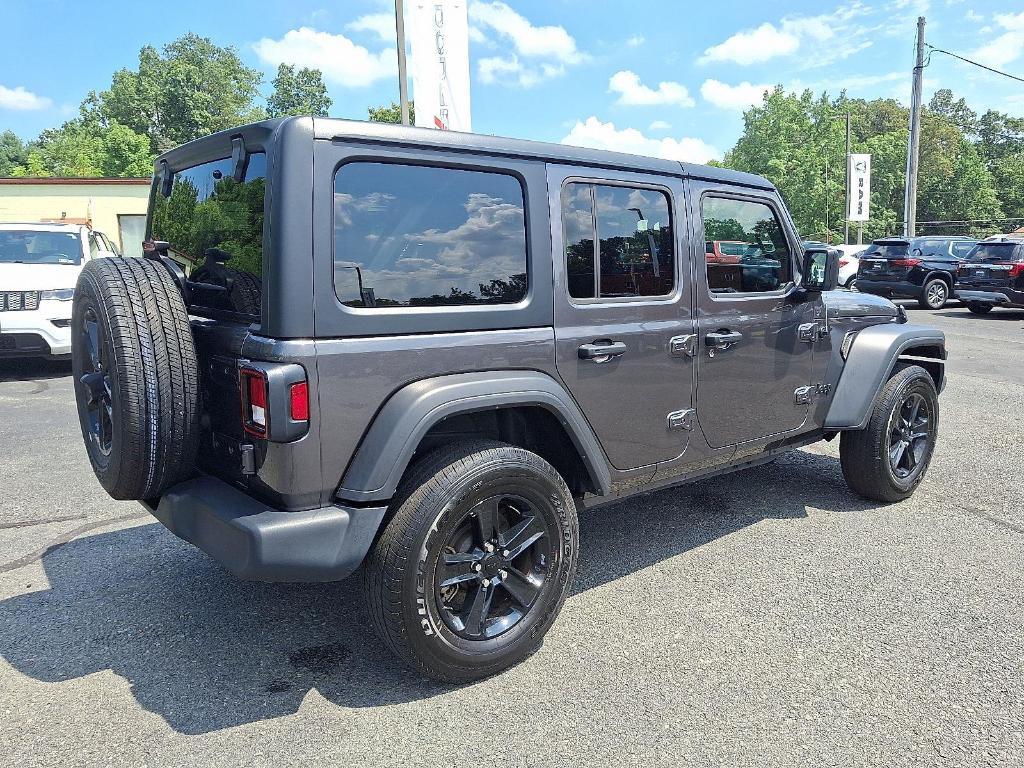 used 2022 Jeep Wrangler Unlimited car, priced at $31,544