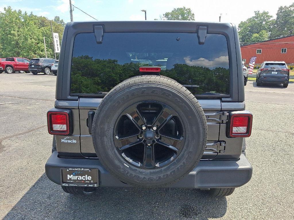 used 2022 Jeep Wrangler Unlimited car, priced at $31,544