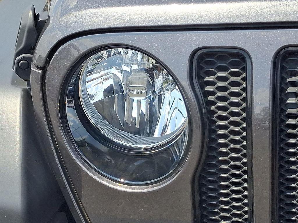 used 2022 Jeep Wrangler Unlimited car, priced at $31,544