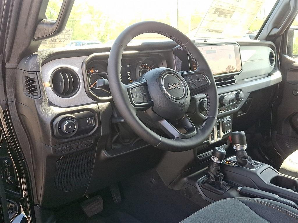 new 2025 Jeep Wrangler car, priced at $43,704
