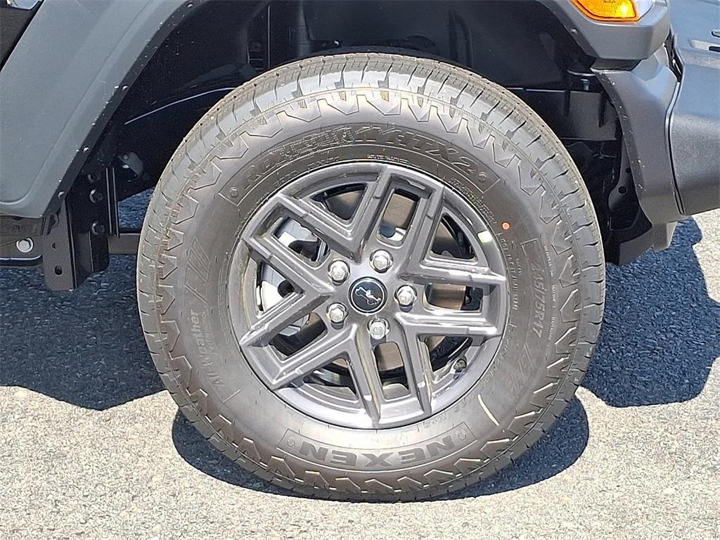 new 2025 Jeep Wrangler car, priced at $43,704