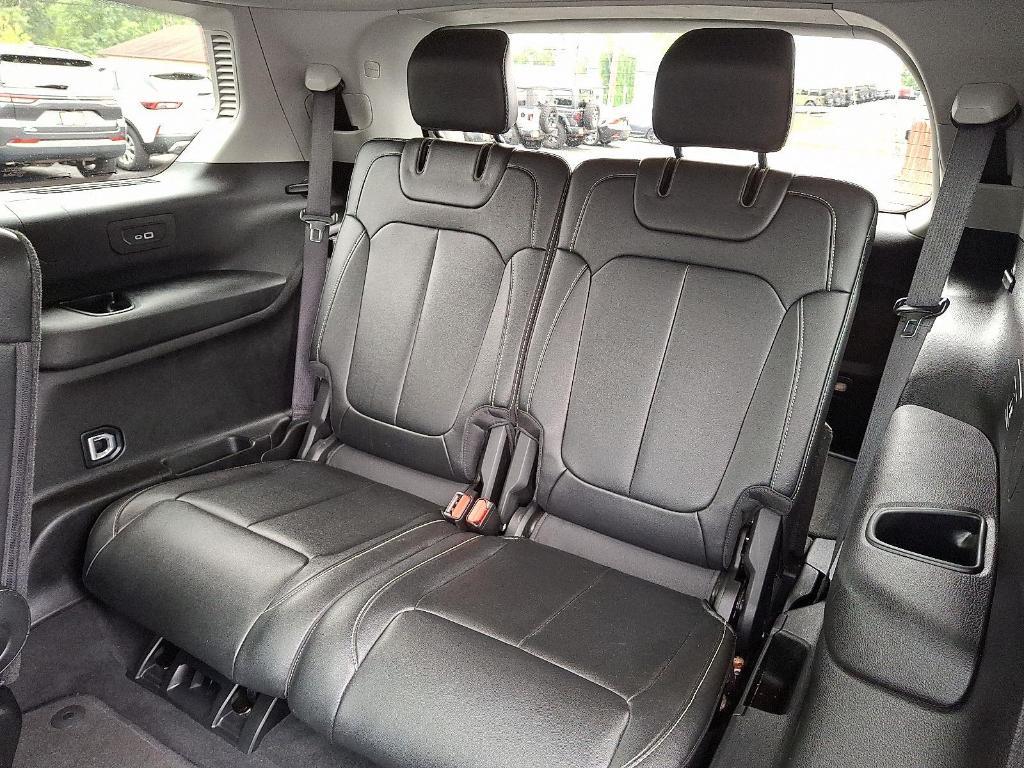 used 2022 Jeep Grand Cherokee L car, priced at $30,832