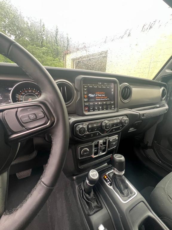 used 2021 Jeep Gladiator car