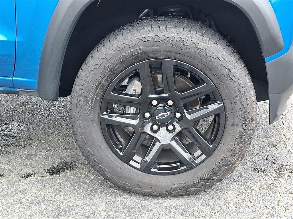 used 2024 Chevrolet Colorado car, priced at $40,403