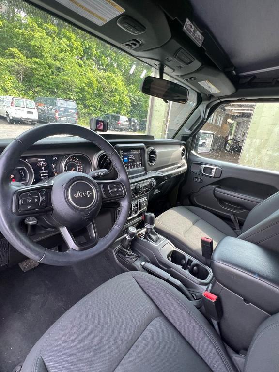 used 2022 Jeep Wrangler Unlimited car, priced at $33,922