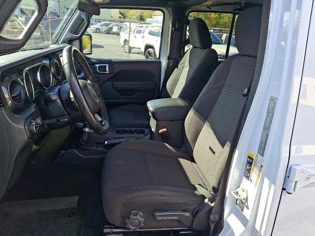 used 2022 Jeep Gladiator car, priced at $31,995