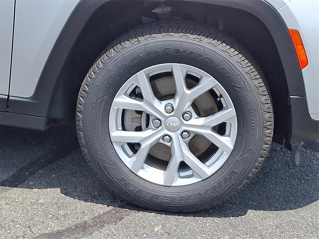 used 2023 Jeep Grand Cherokee L car, priced at $31,437