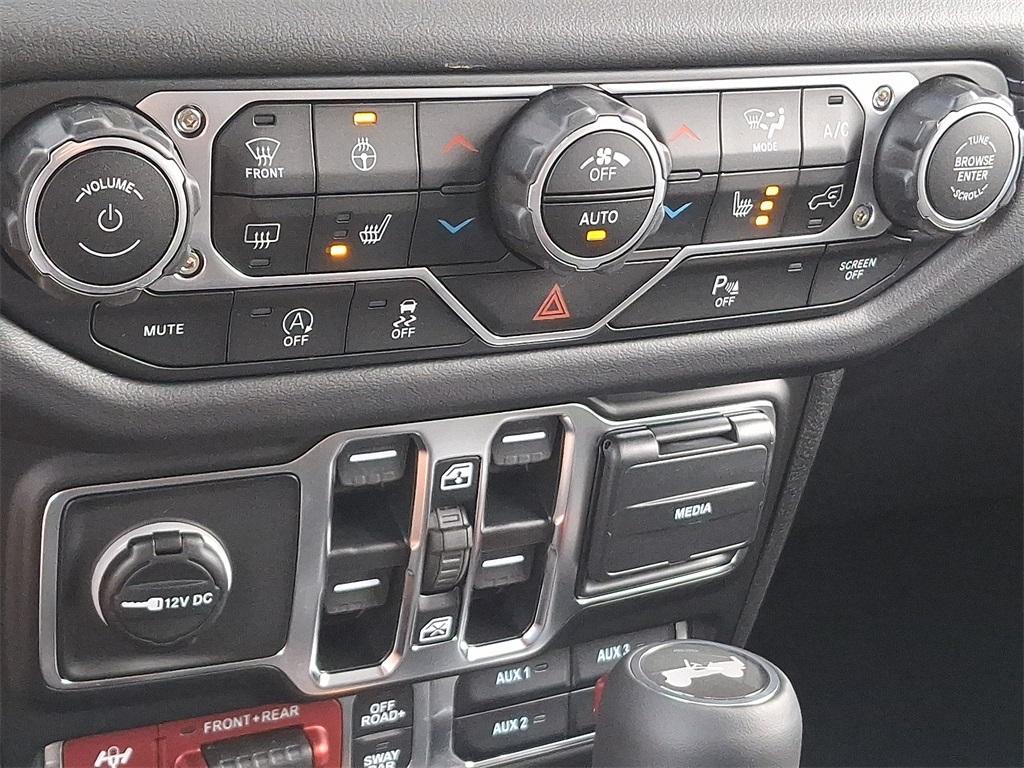 new 2025 Jeep Wrangler car, priced at $58,413