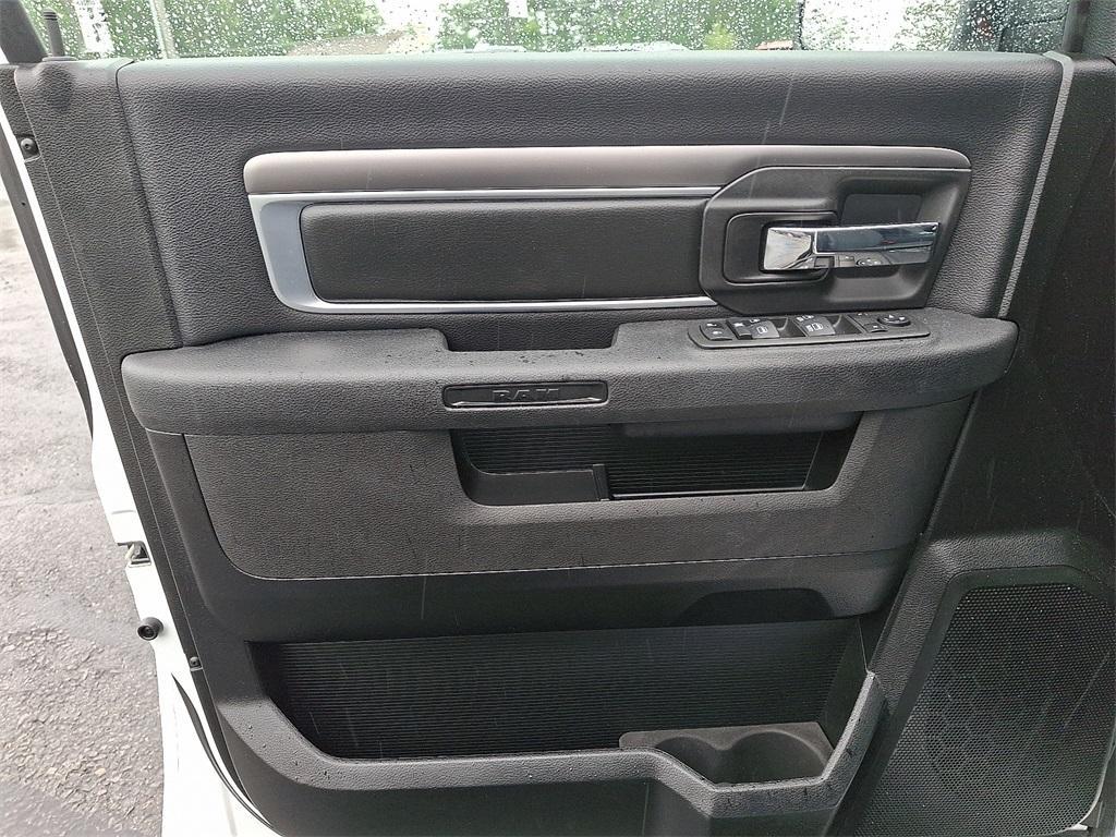 used 2022 Ram 1500 Classic car, priced at $31,995
