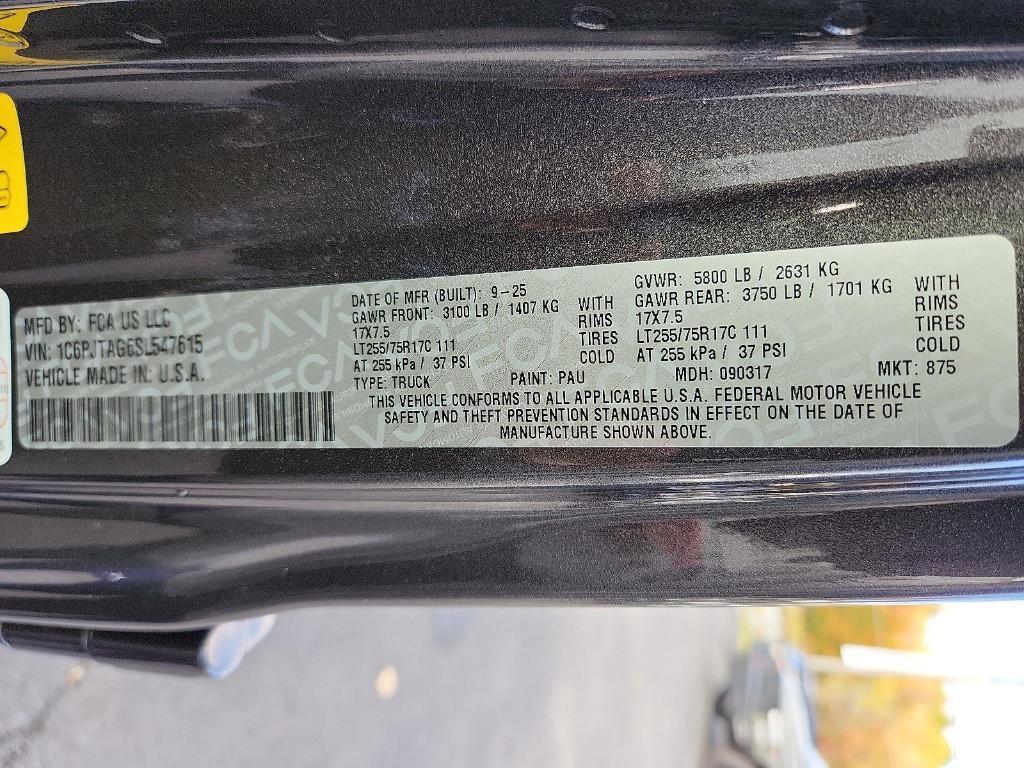 new 2025 Jeep Gladiator car, priced at $44,259