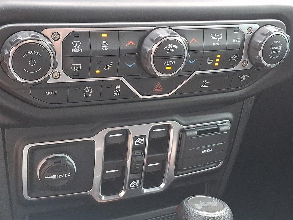 used 2022 Jeep Wrangler Unlimited car, priced at $32,995