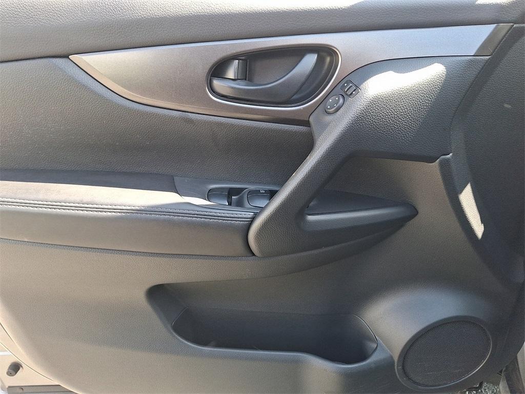 used 2022 Nissan Rogue Sport car, priced at $21,531