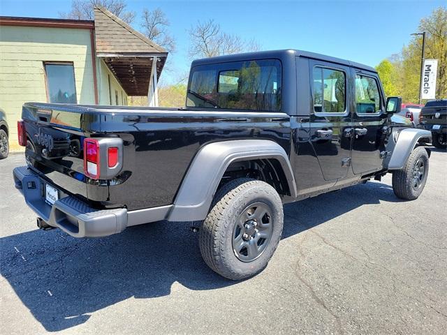 new 2024 Jeep Gladiator car, priced at $43,940