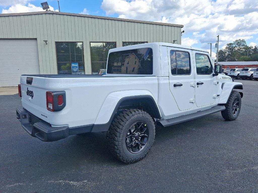 new 2025 Jeep Gladiator car, priced at $41,723