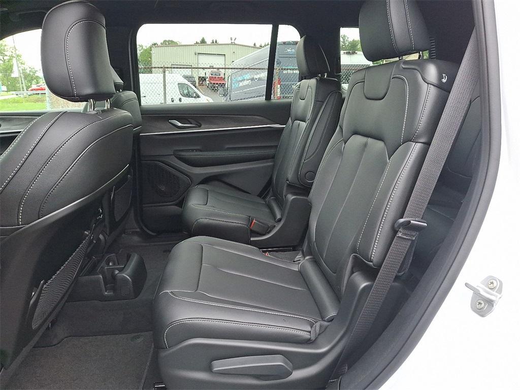 new 2025 Jeep Grand Cherokee L car, priced at $51,885