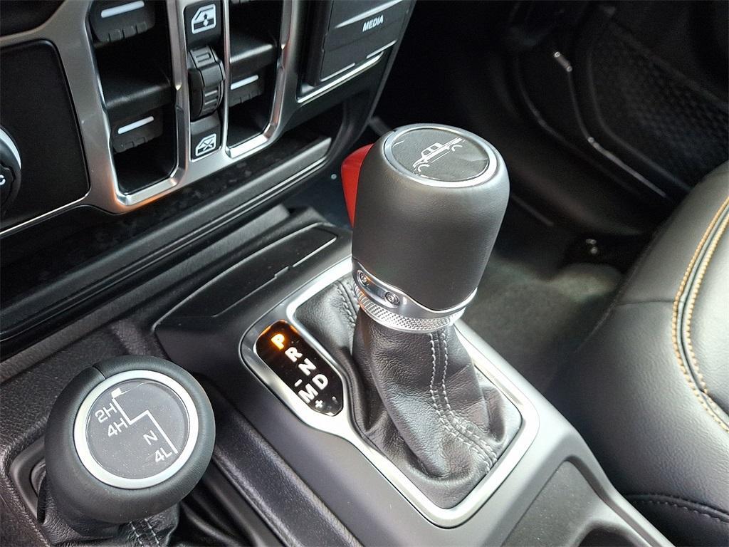 new 2025 Jeep Gladiator car, priced at $45,882
