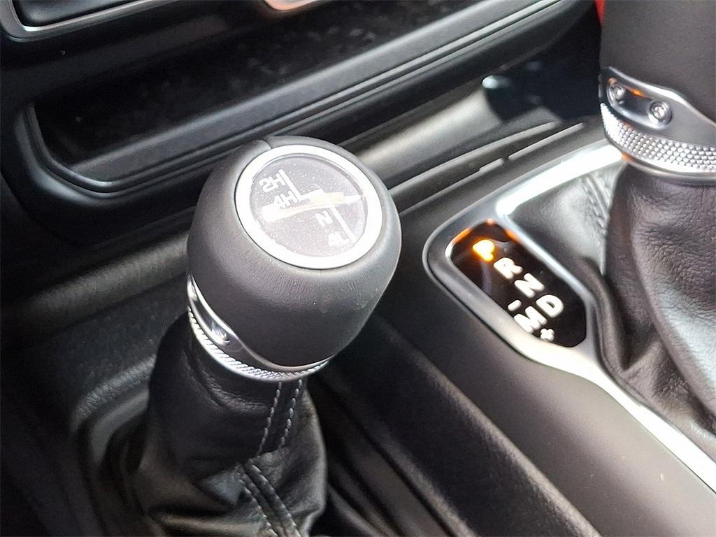 new 2025 Jeep Gladiator car, priced at $45,882
