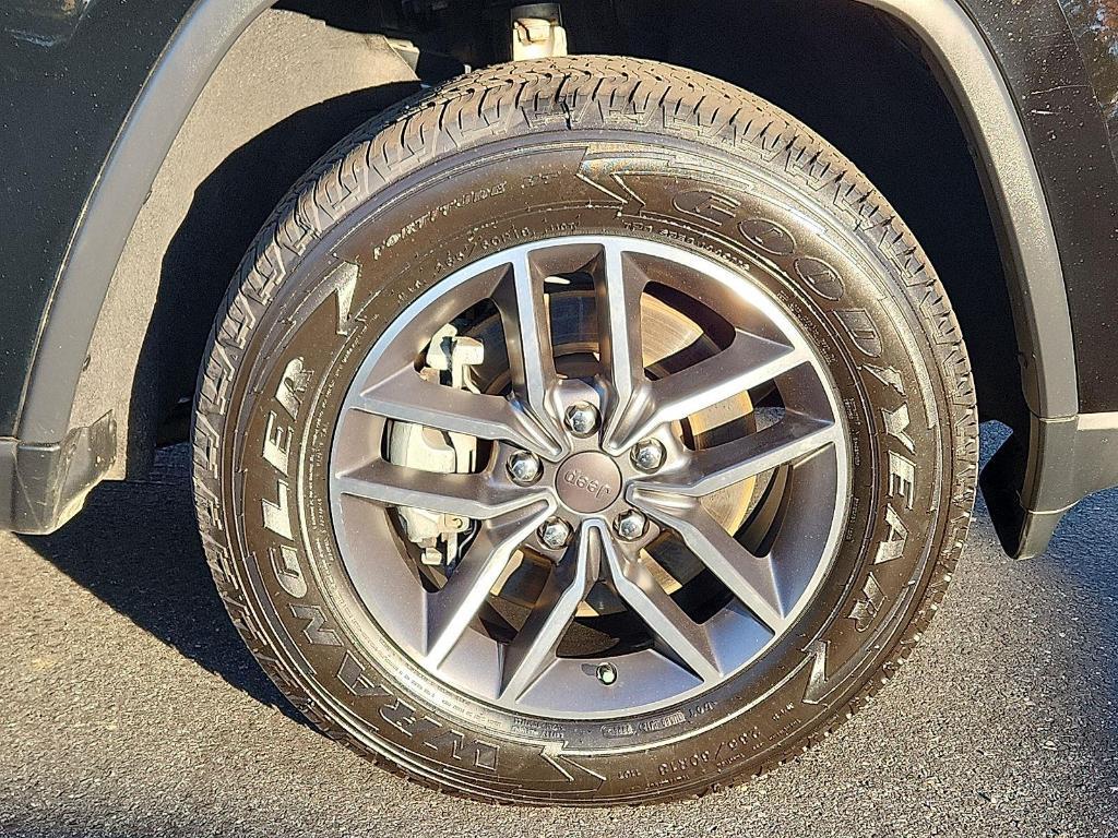 used 2021 Jeep Grand Cherokee car, priced at $24,995