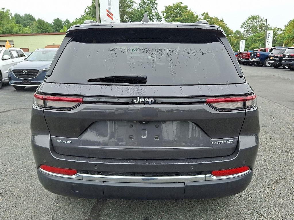 used 2022 Jeep Grand Cherokee car, priced at $29,995