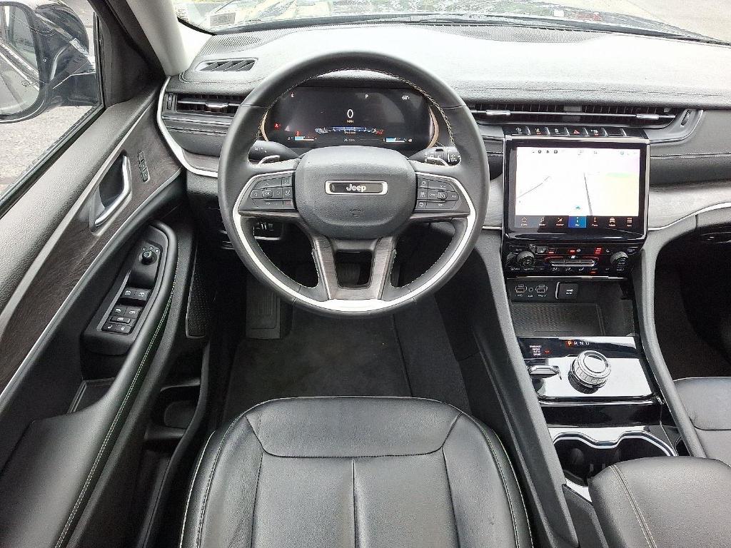 used 2022 Jeep Grand Cherokee car, priced at $29,995