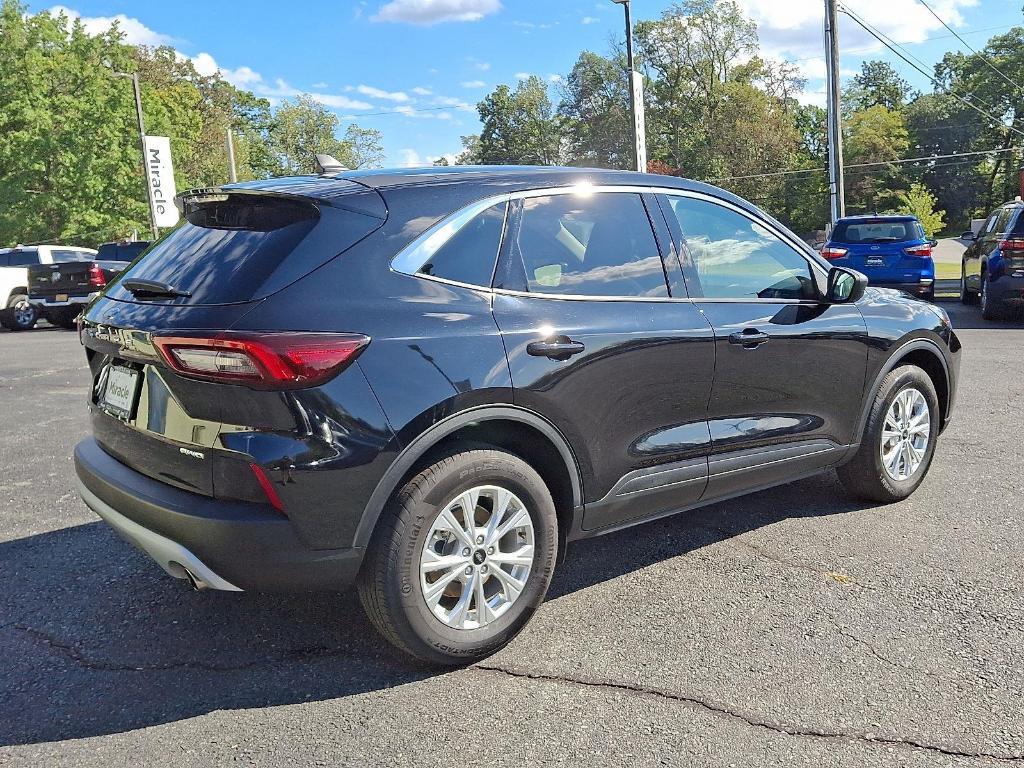 used 2023 Ford Escape car, priced at $23,226
