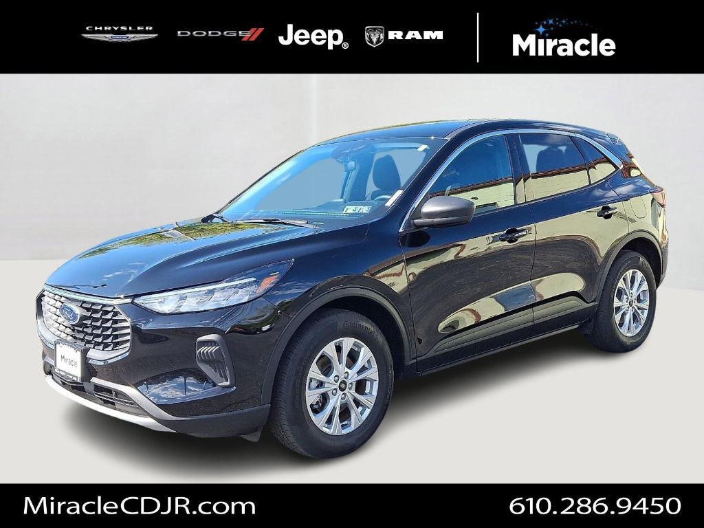 used 2023 Ford Escape car, priced at $23,226